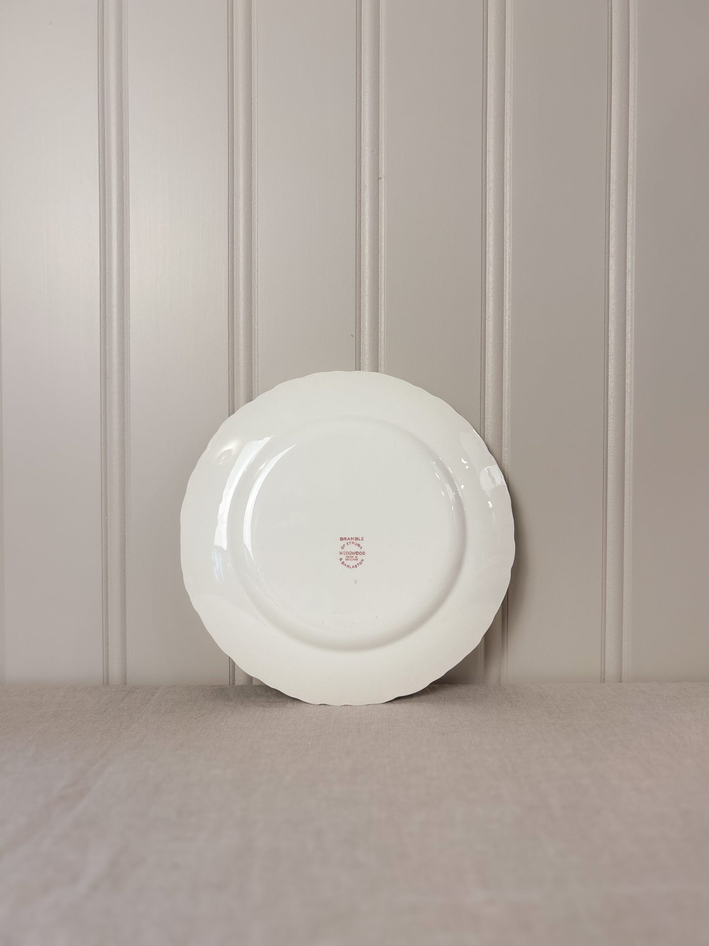 Wedgewood Bramble Red English Plate