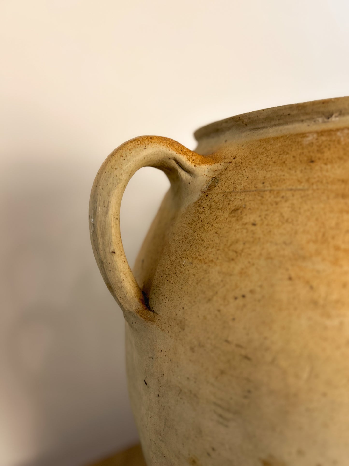 3 Handle Urn