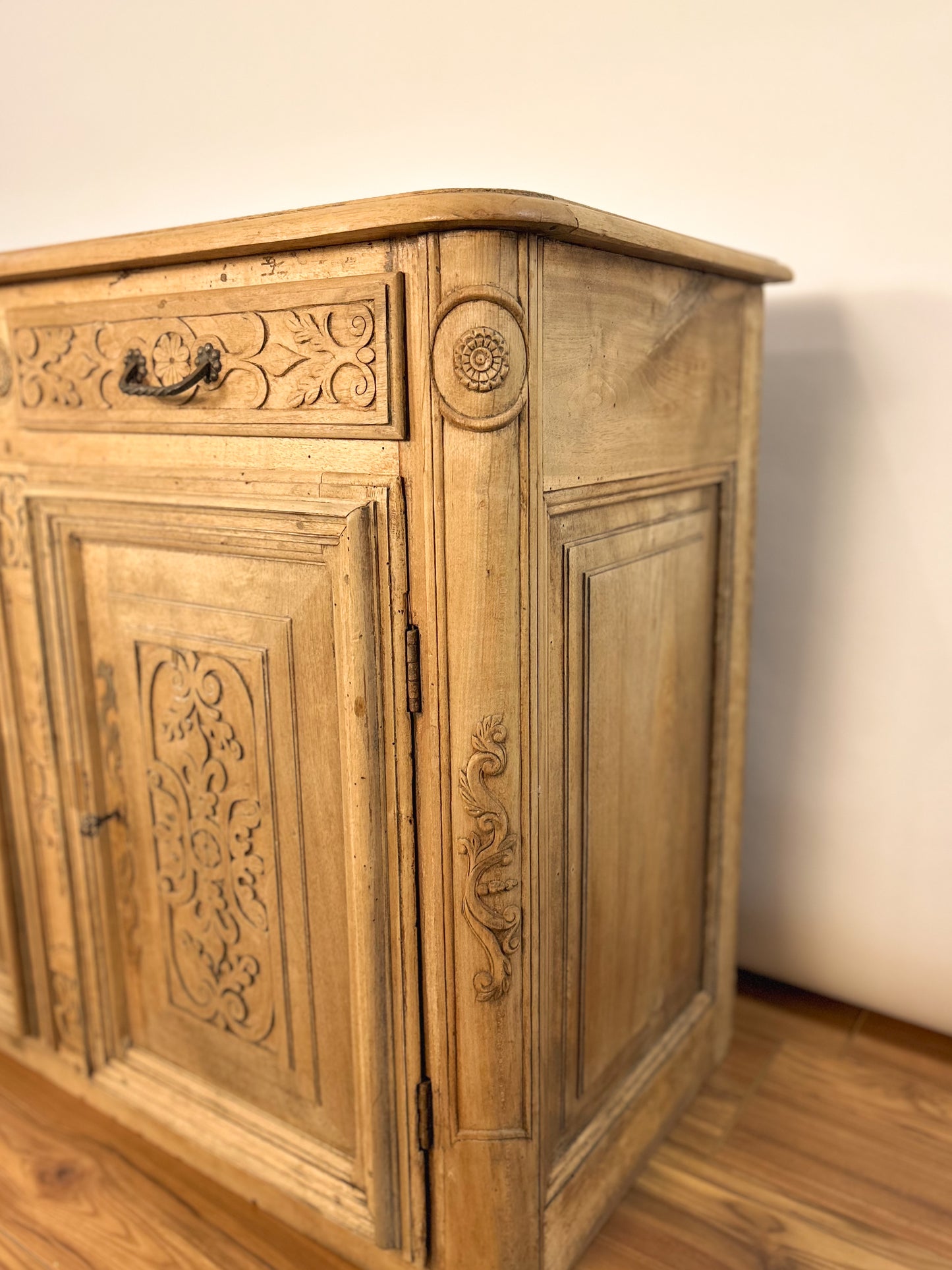 Floret Side Board