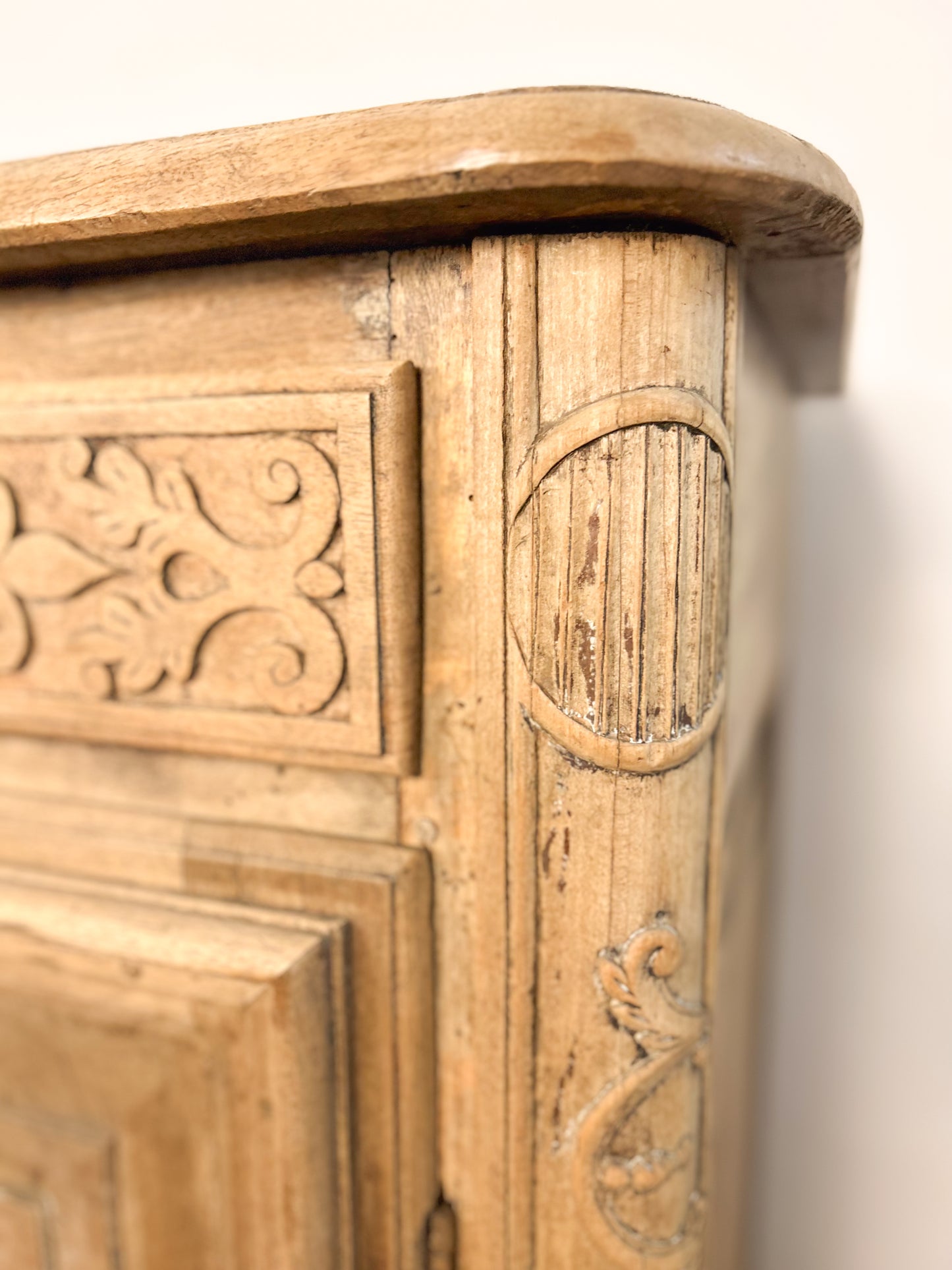 Floret Side Board