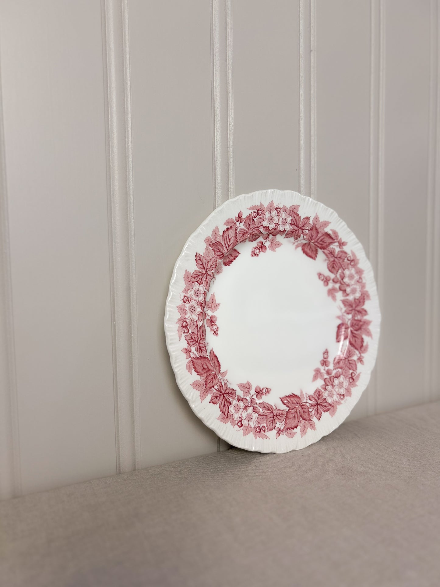 Wedgewood Bramble Red English Plate