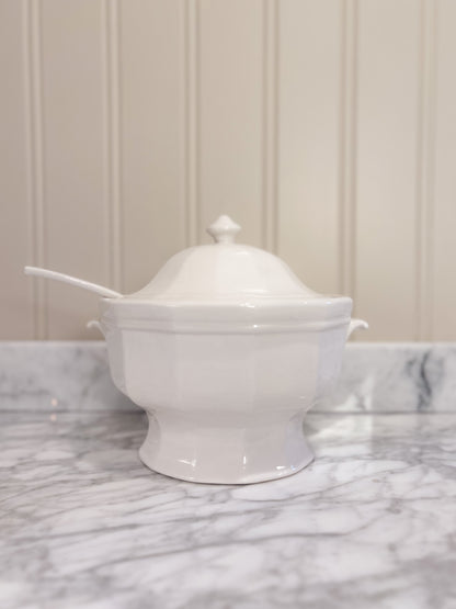 Hertiage White Soup Tureen