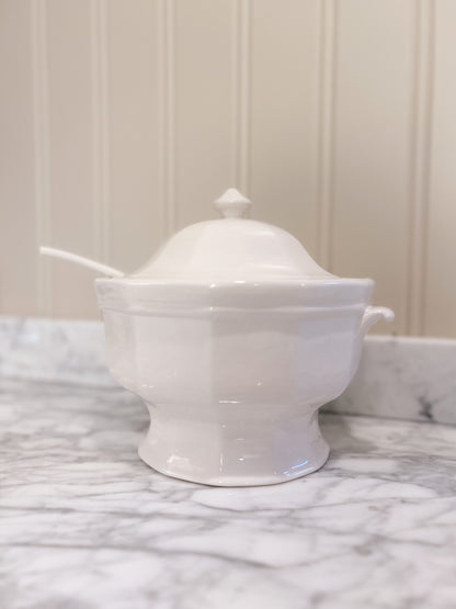 Hertiage White Soup Tureen