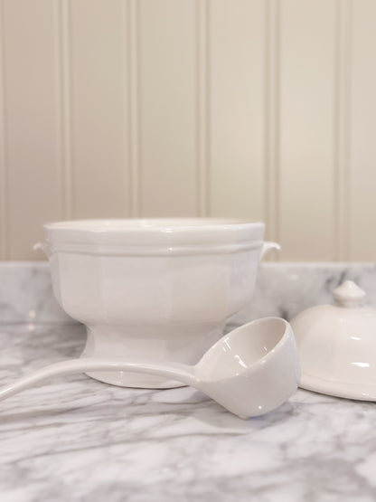 Hertiage White Soup Tureen