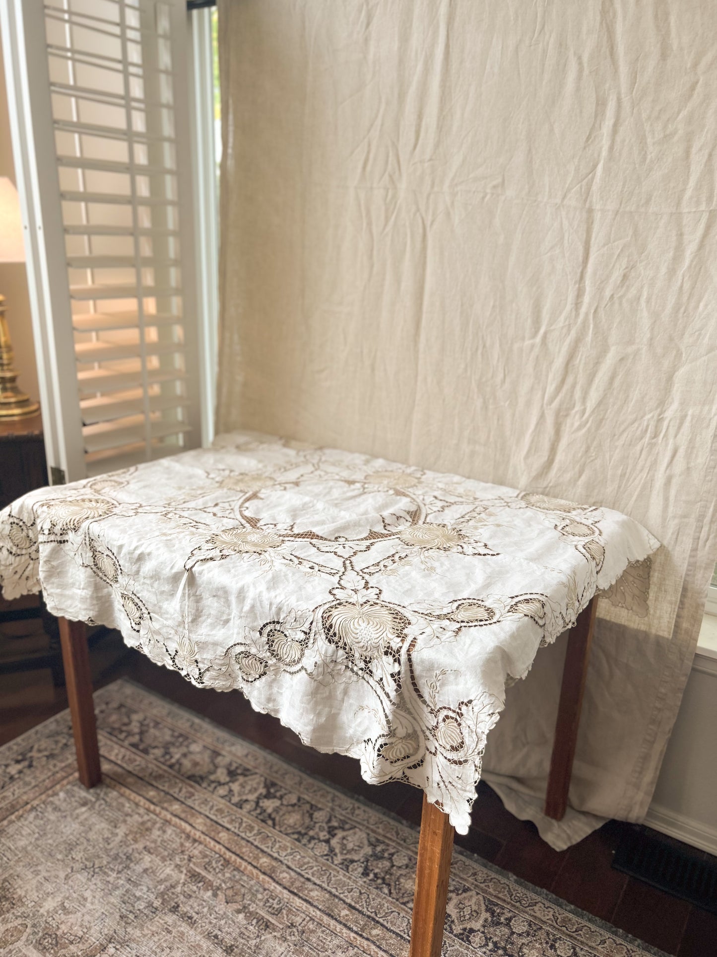Cream and Lace Table Cloth
