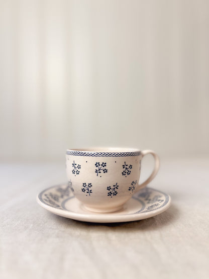 Pink tea cups