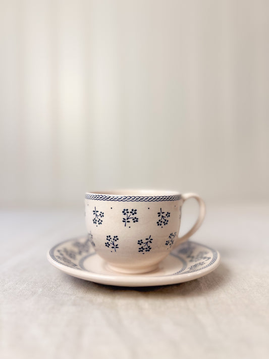 Pink tea cups