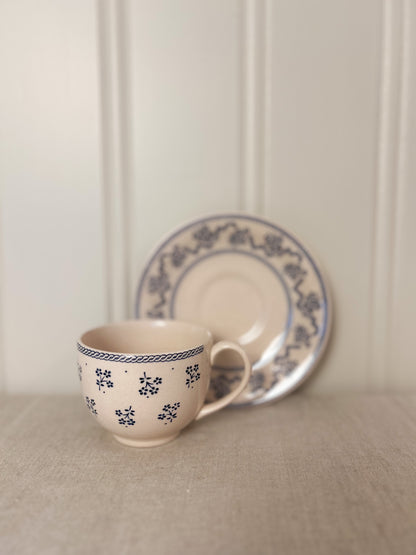 Pink tea cups