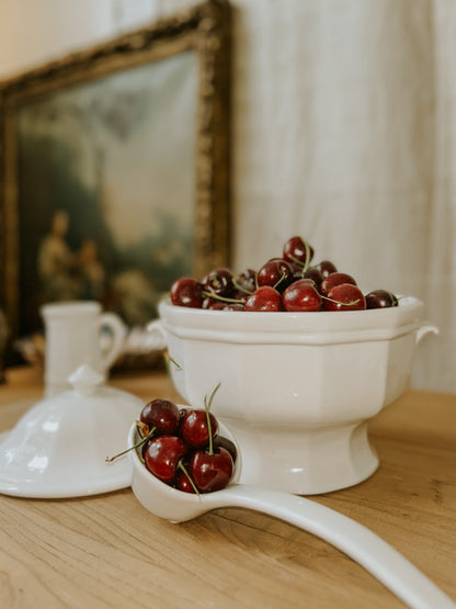 Heritage White Soup Tureen